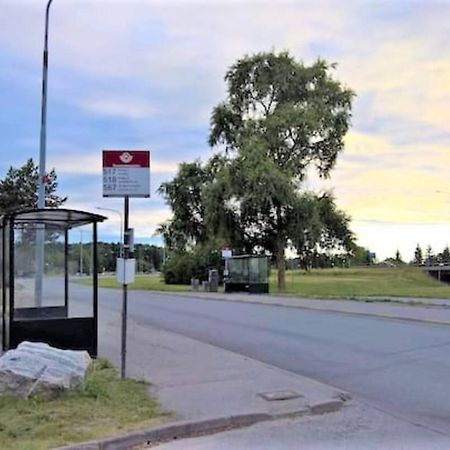 Entire Modern Home In Stockholm Kista - Suitable For Four Persons Buitenkant foto