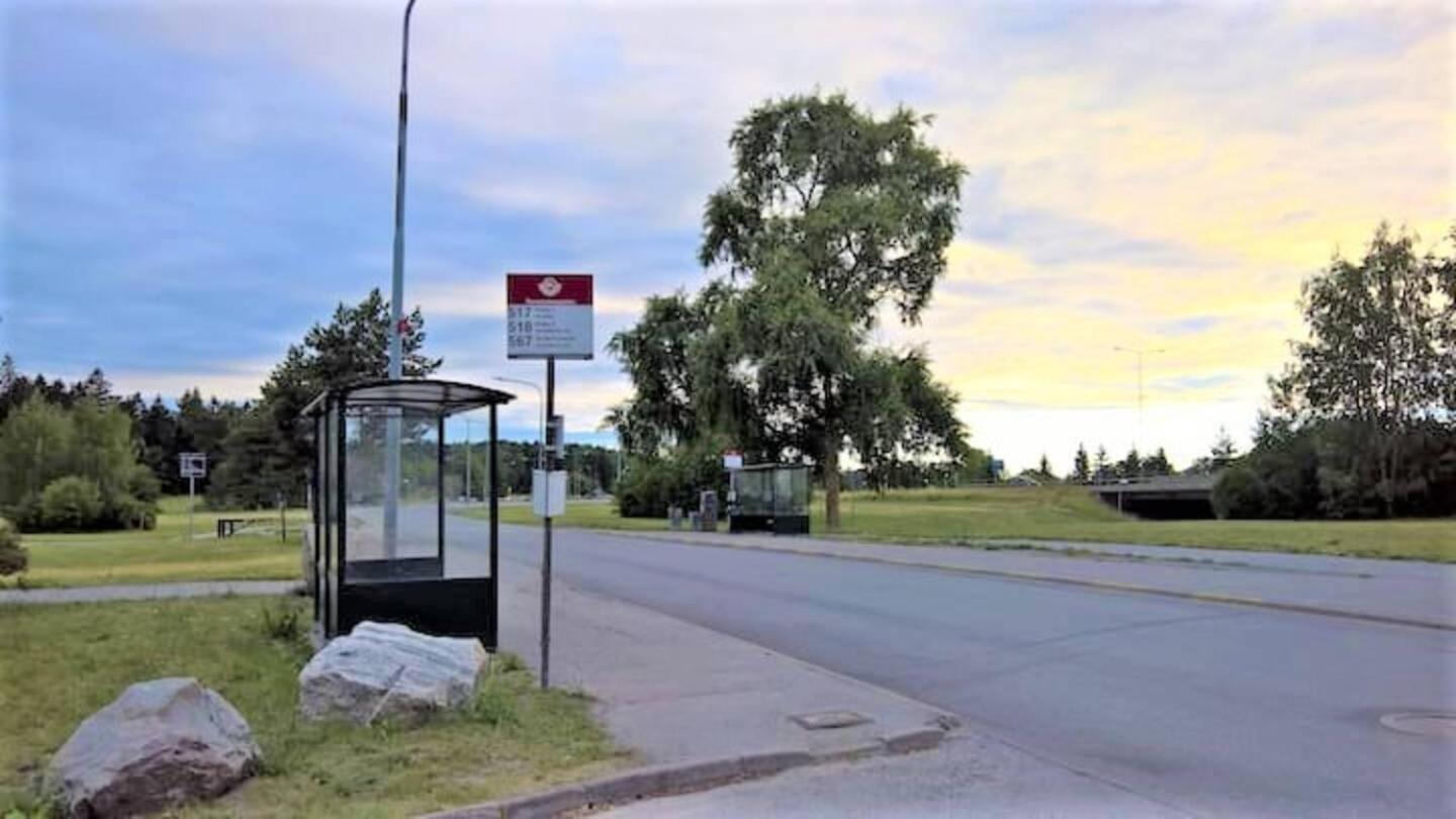 Entire Modern Home In Stockholm Kista - Suitable For Four Persons Buitenkant foto